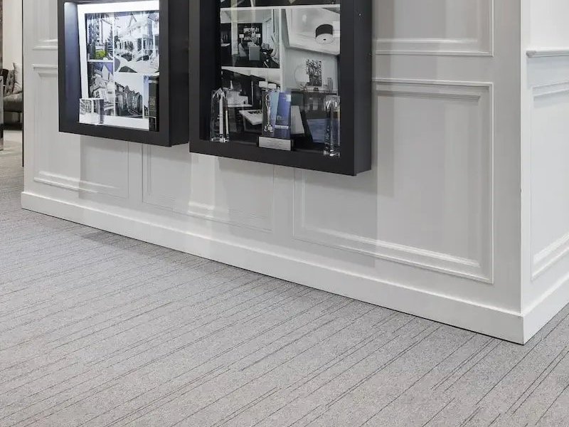 Patterned commercial wall to wall carpet
